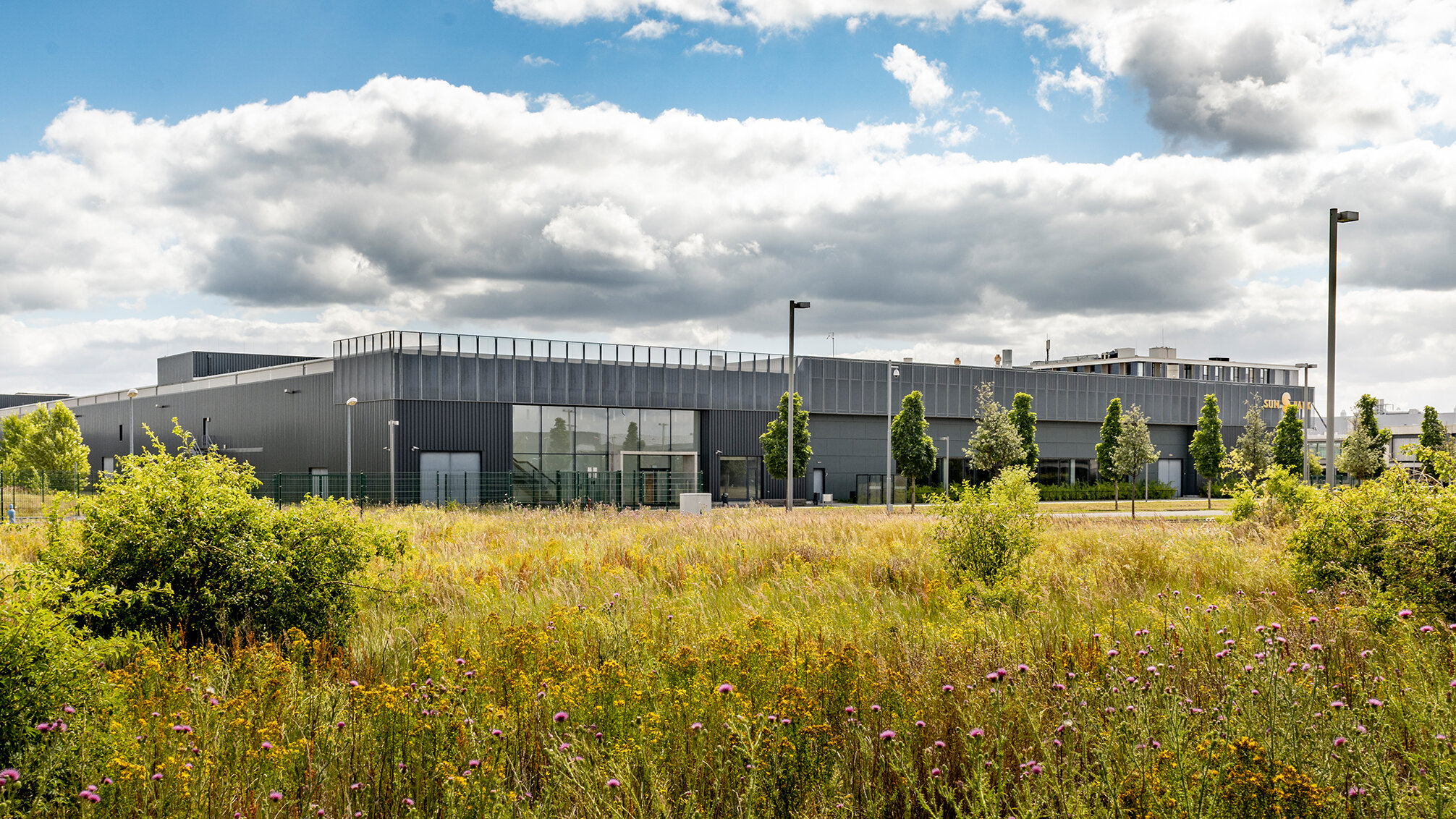 Exterior view of the factory for solar cell production in Thalheim