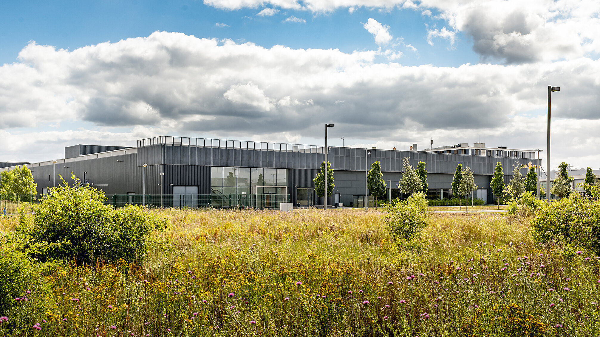 Exterior view of the factory for solar cell production in Thalheim