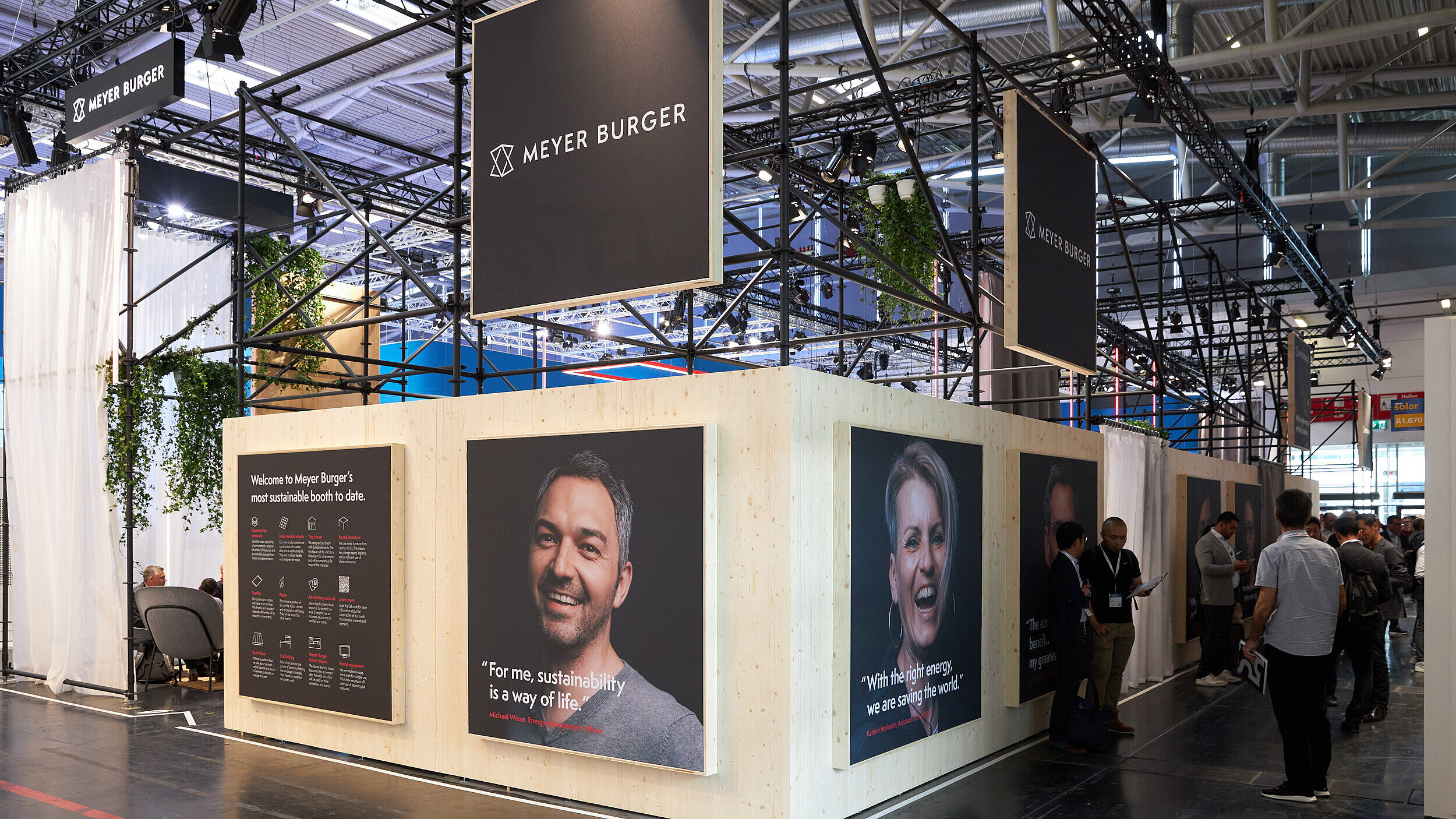 Nachhaltigkeit und Persönlichkeit im Fokus am Meyer Burger-Messestand