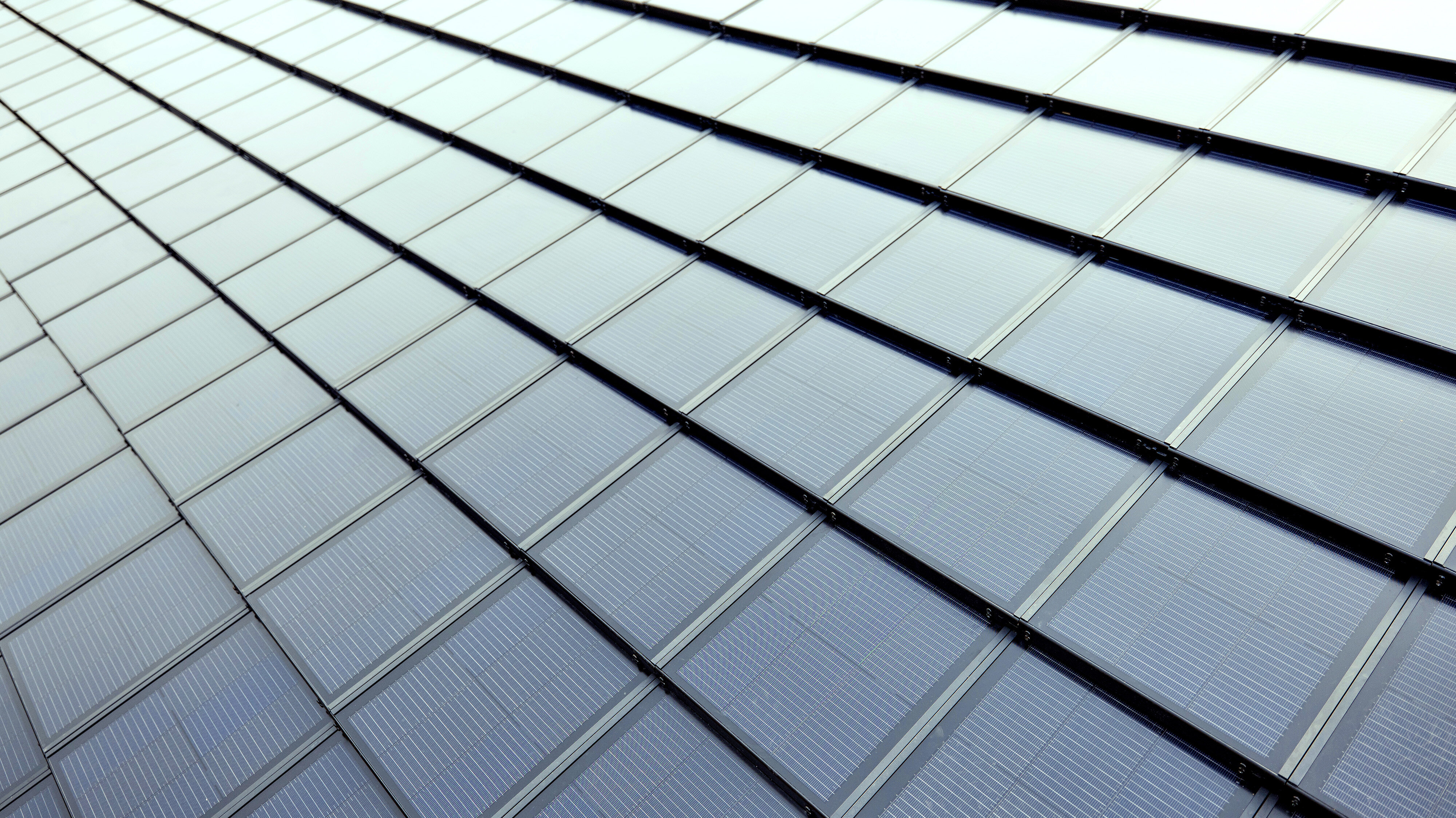 Meyer Burger Tile solar tile with high aesthetics